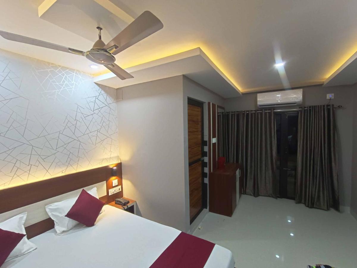Hotel Marine Blue !! Beach Distance 50 Mts !! Digha  Eksteriør billede