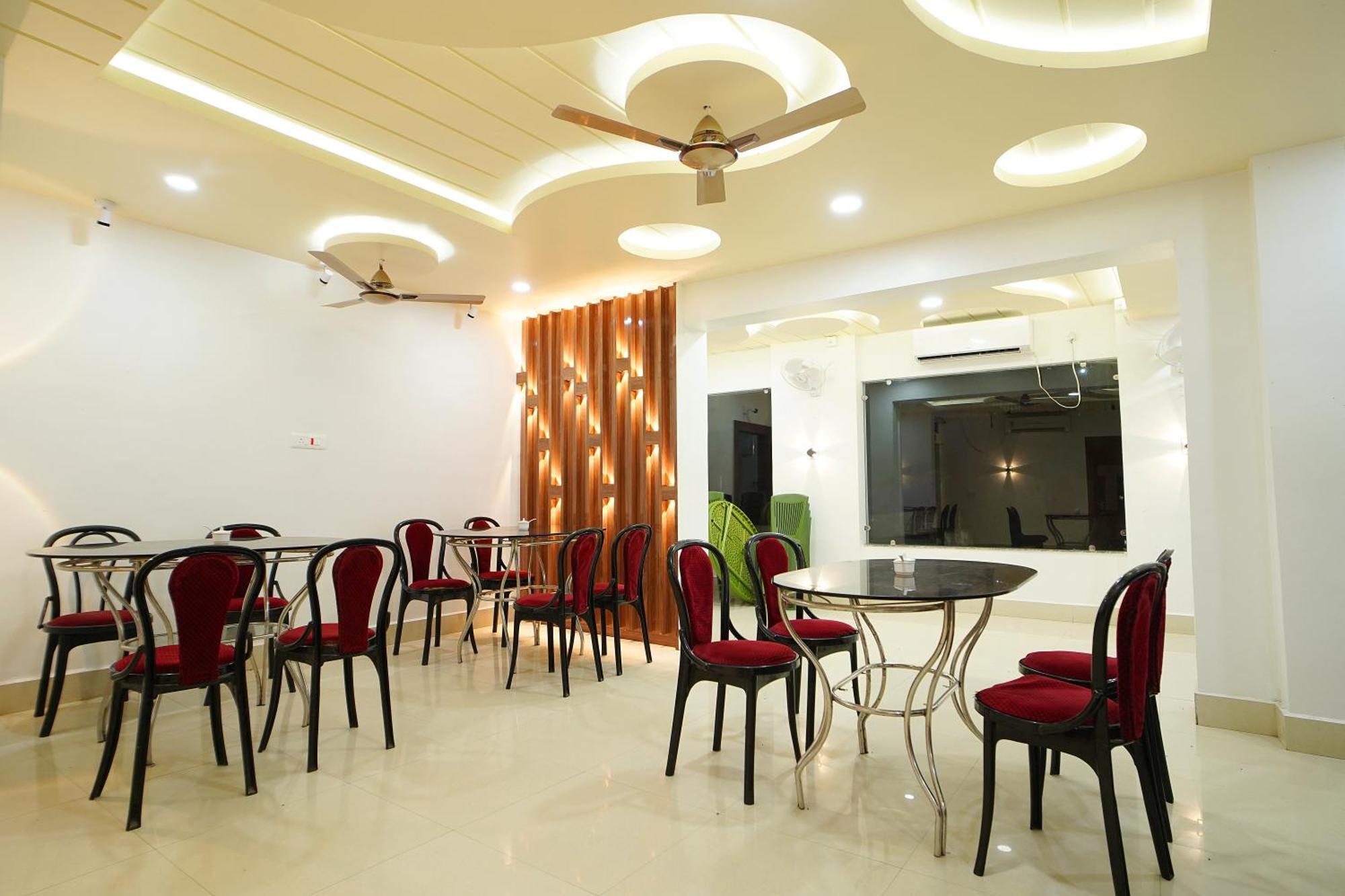 Hotel Marine Blue !! Beach Distance 50 Mts !! Digha  Eksteriør billede