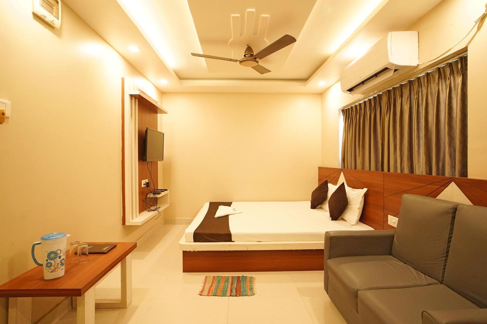 Hotel Marine Blue !! Beach Distance 50 Mts !! Digha  Eksteriør billede